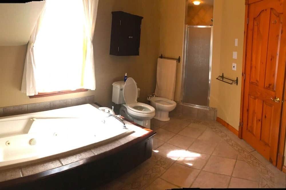 Photo of Bathroom in Lac-Brome