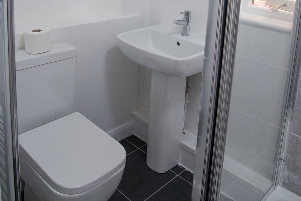 Photo of Bathroom in Cray Valley East