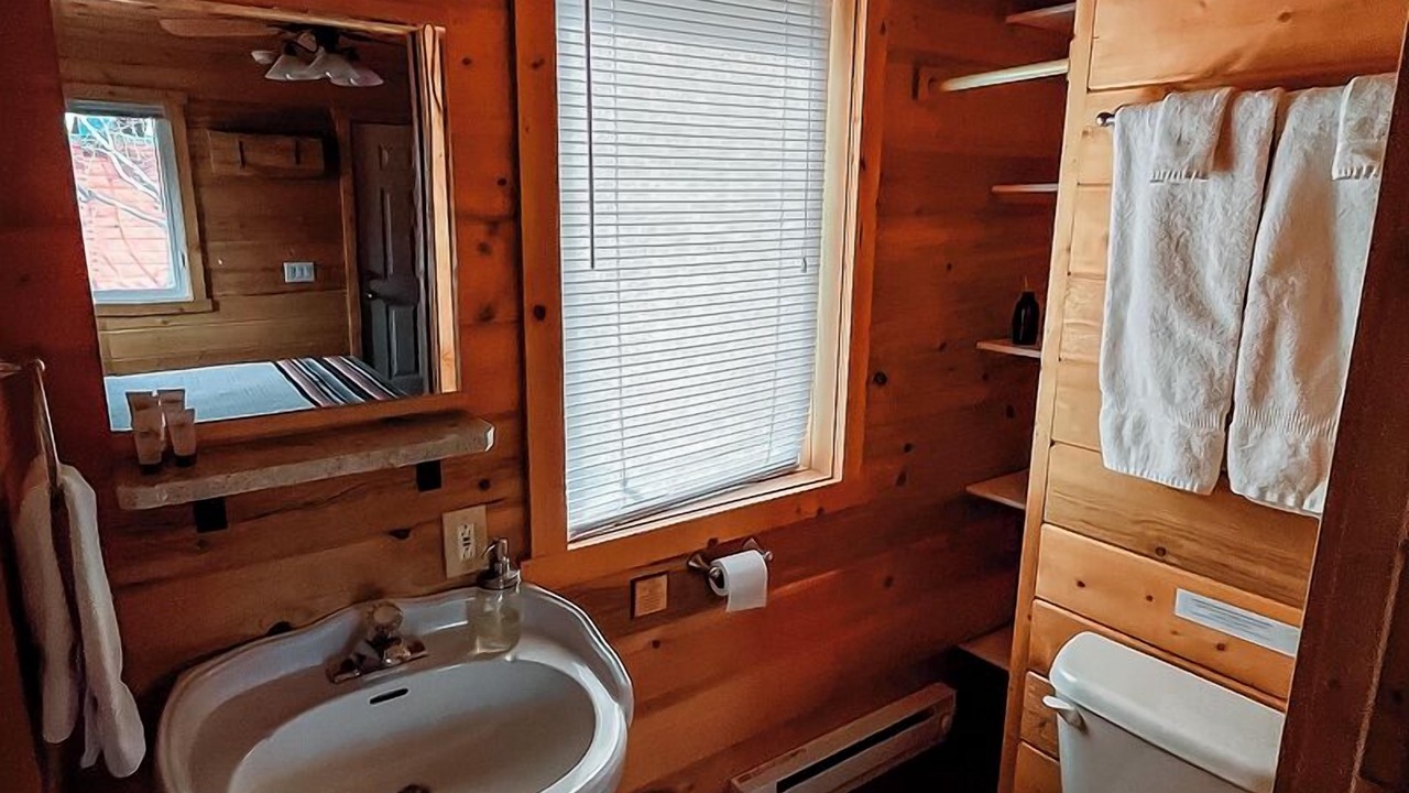 Photo of Bathroom in Shell