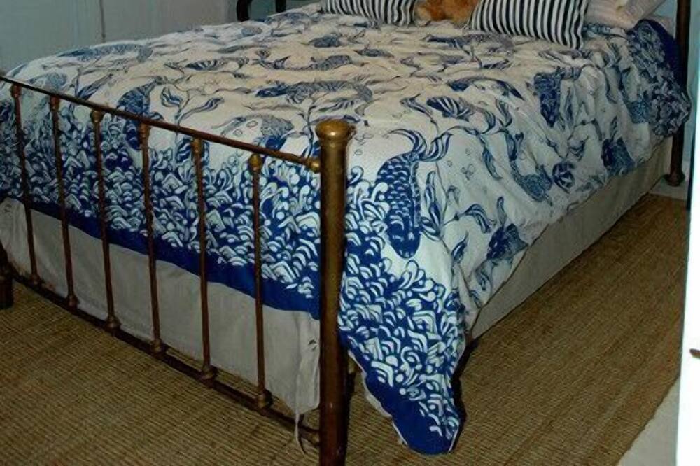 Photo of Bedroom in Port Franks