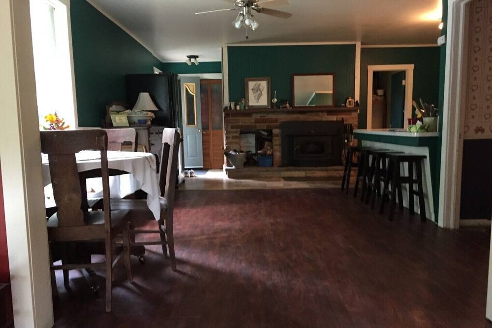 Photo of Livingroom in Seguin