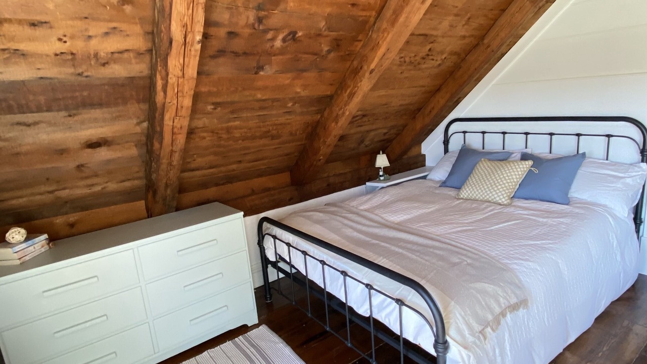 Photo of Others in Pirogue