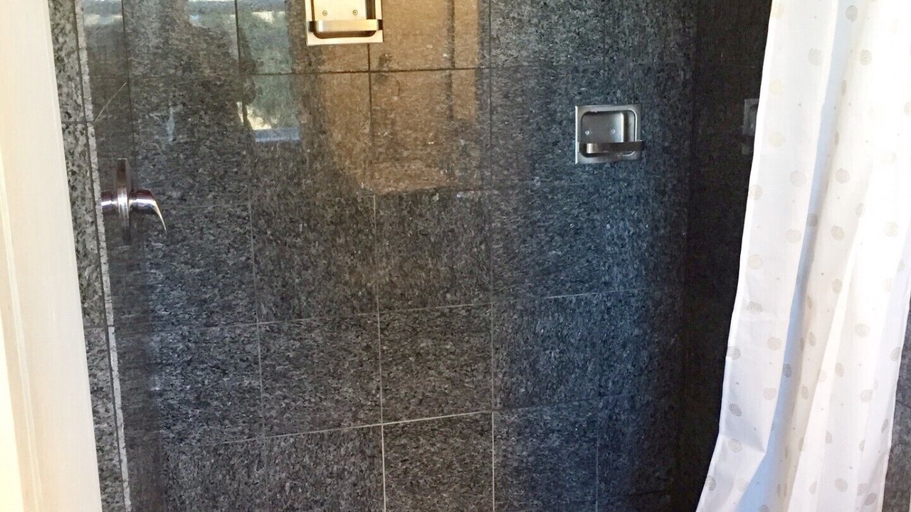 Photo of Others in Pirogue