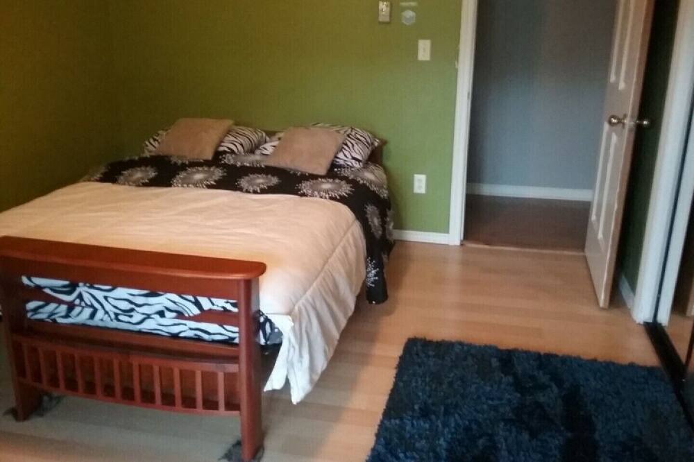 Photo of Bedroom in Tiny