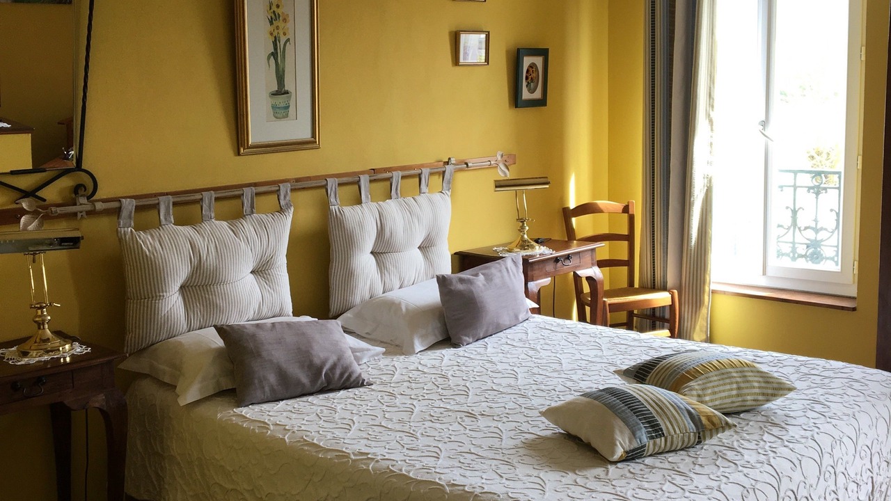 Photo of Bedroom in Saint-Satur