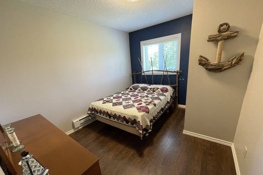 Photo of Bedroom in Victoria Road