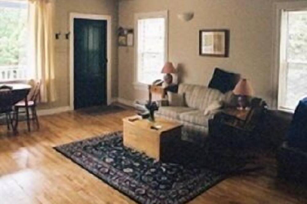 Photo of Livingroom in Mill Cove
