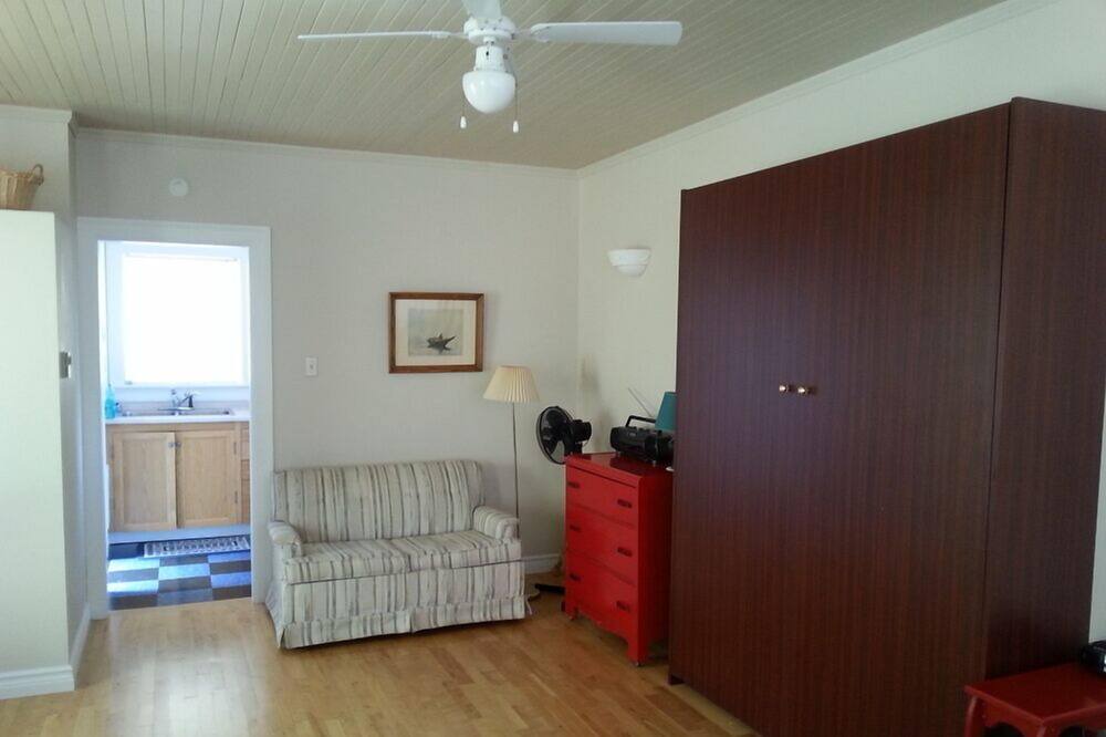 Photo of Bedroom in Mill Cove