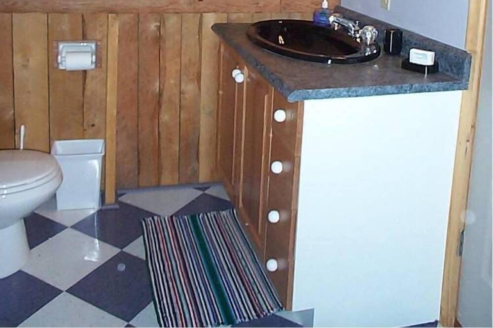 Photo of Bathroom in Mill Cove