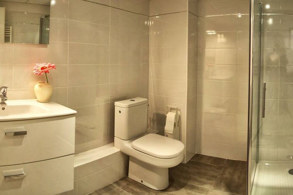 Photo of Bathroom in Marseillan