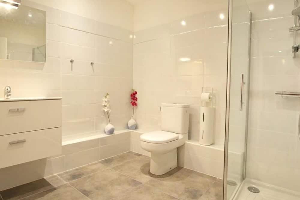 Photo of Bathroom in Marseillan