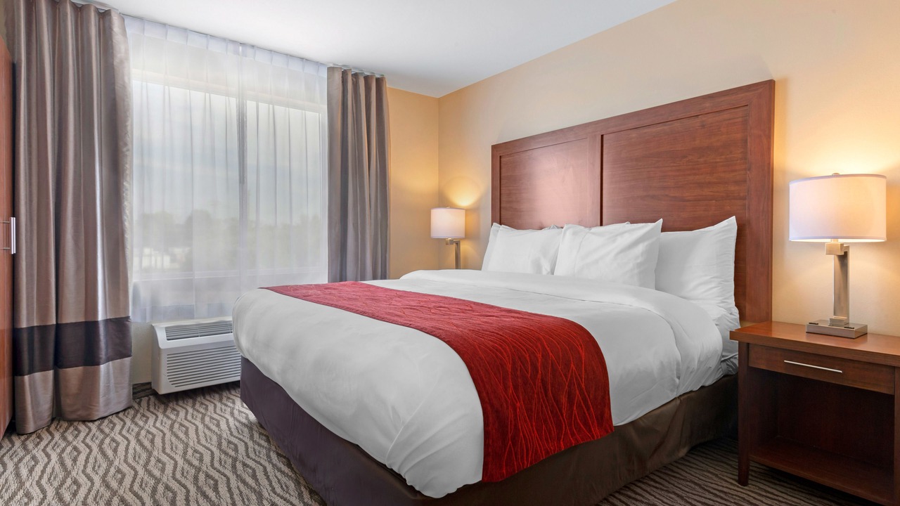 Photo of Bedroom in Bowmanville