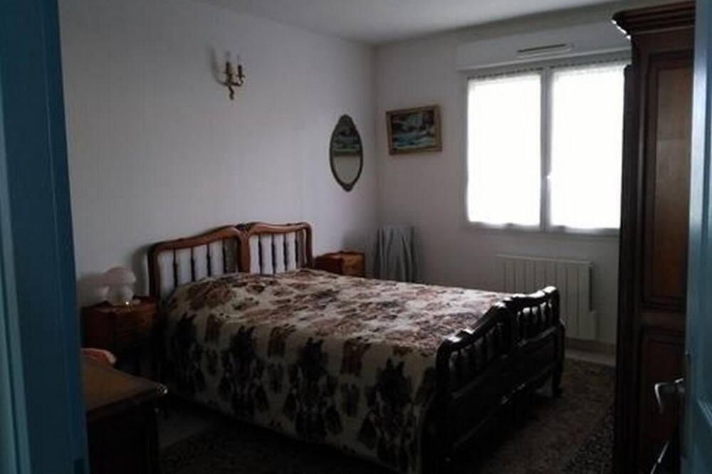 Photo of Bedroom in Saint-Gilles-Croix-de-Vie