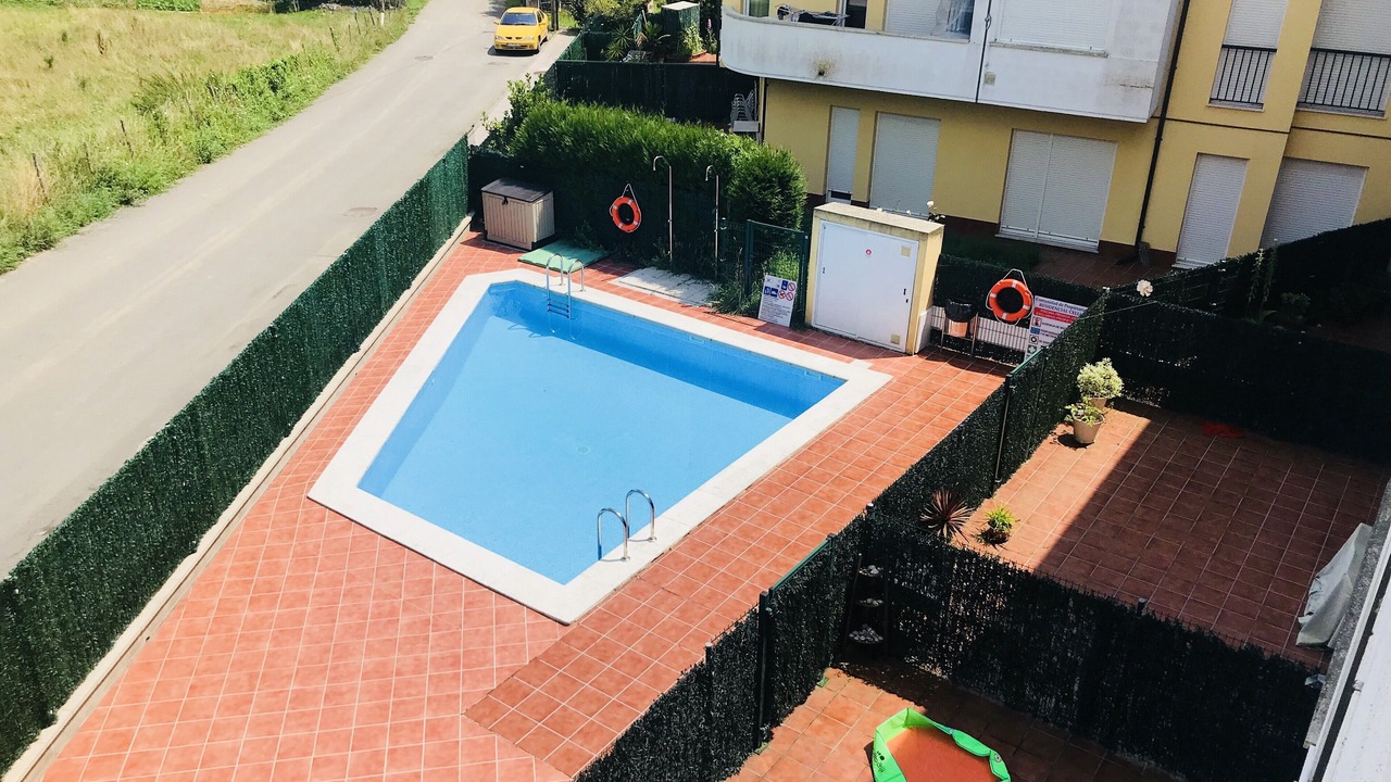 Photo of Outdoor in Marron