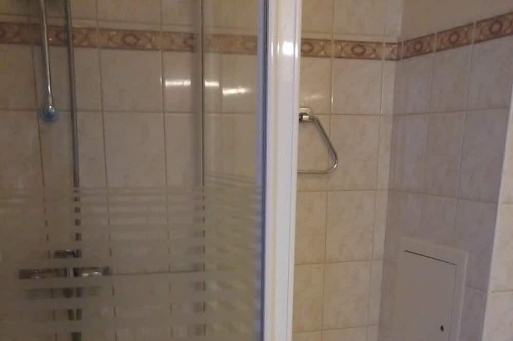 Photo of Bathroom in Montargis