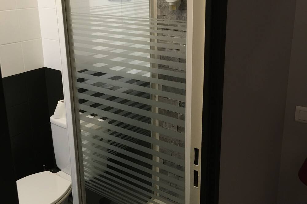 Photo of Bathroom in Montargis