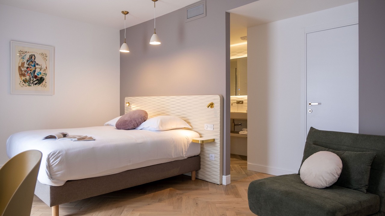 Photo of Bedroom in Beziers City Centre