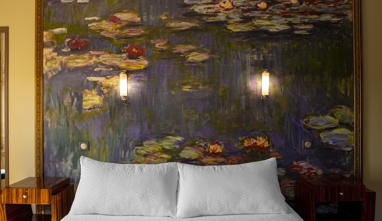 Photo of Bedroom in Tournus