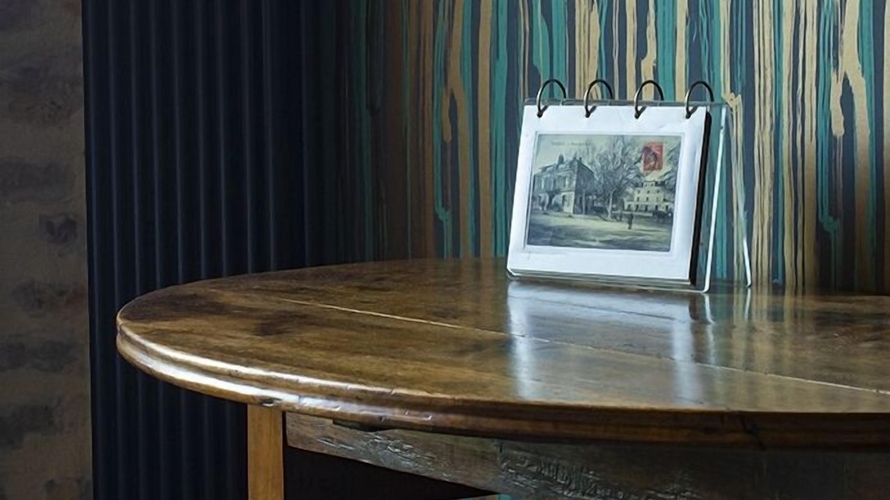 Photo of Bedroom in Tournus