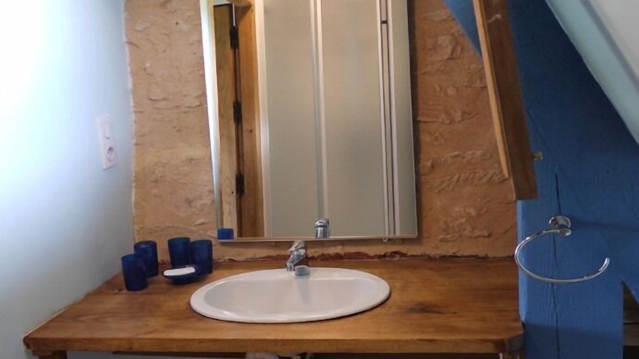 Photo of Bathroom in Beynac-et-Cazenac