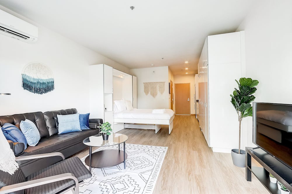 Photo of Livingroom in Lower East Side