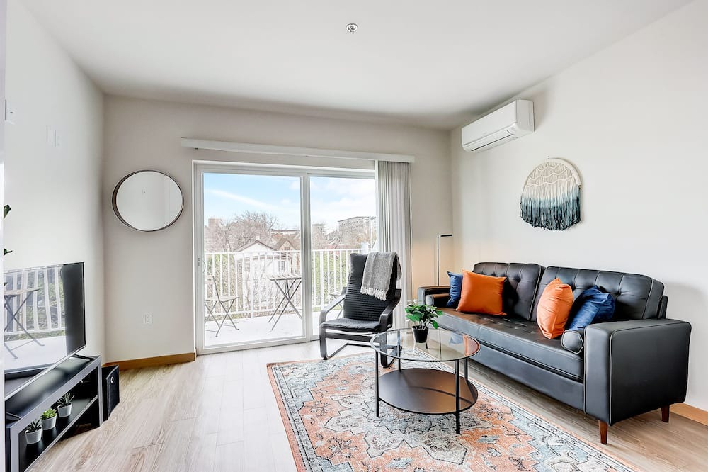 Photo of Livingroom in Lower East Side