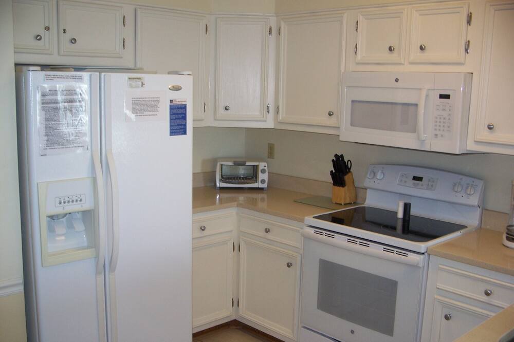 Photo of Kitchen in Crescent Beach