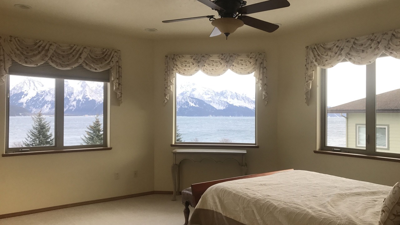 Photo of Bedroom in Seward
