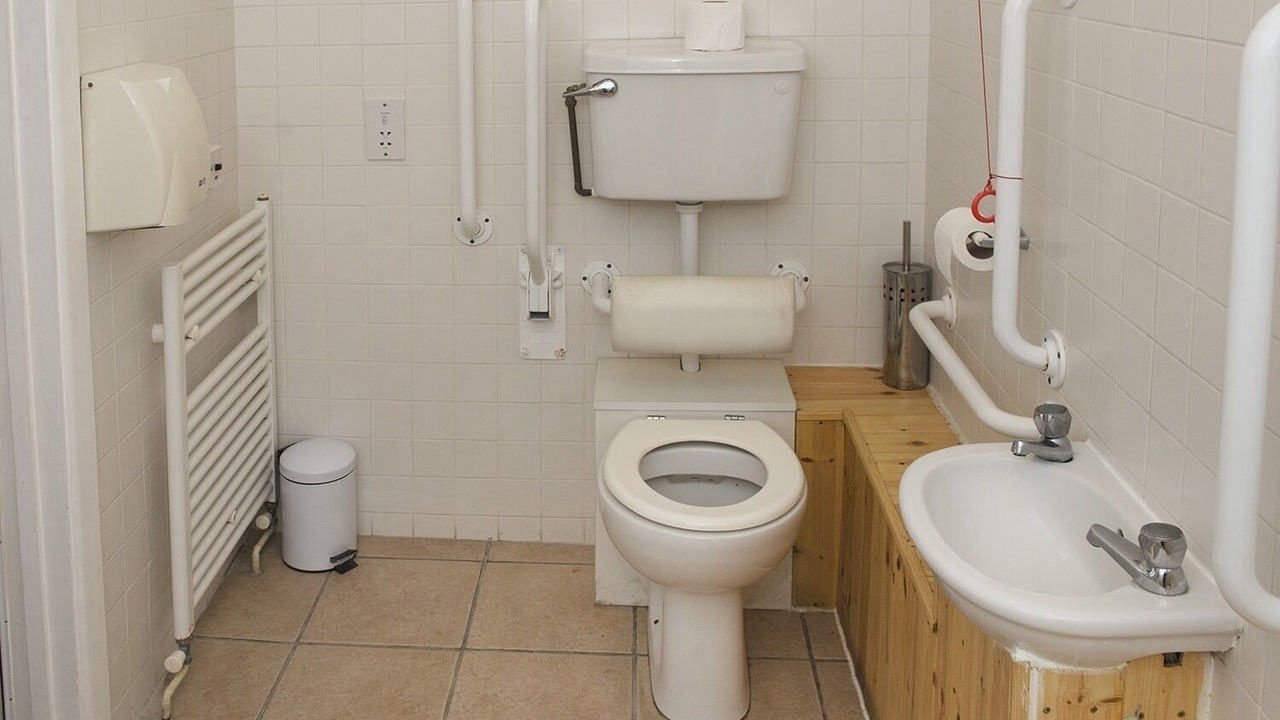 Photo of Bathroom in Horspath