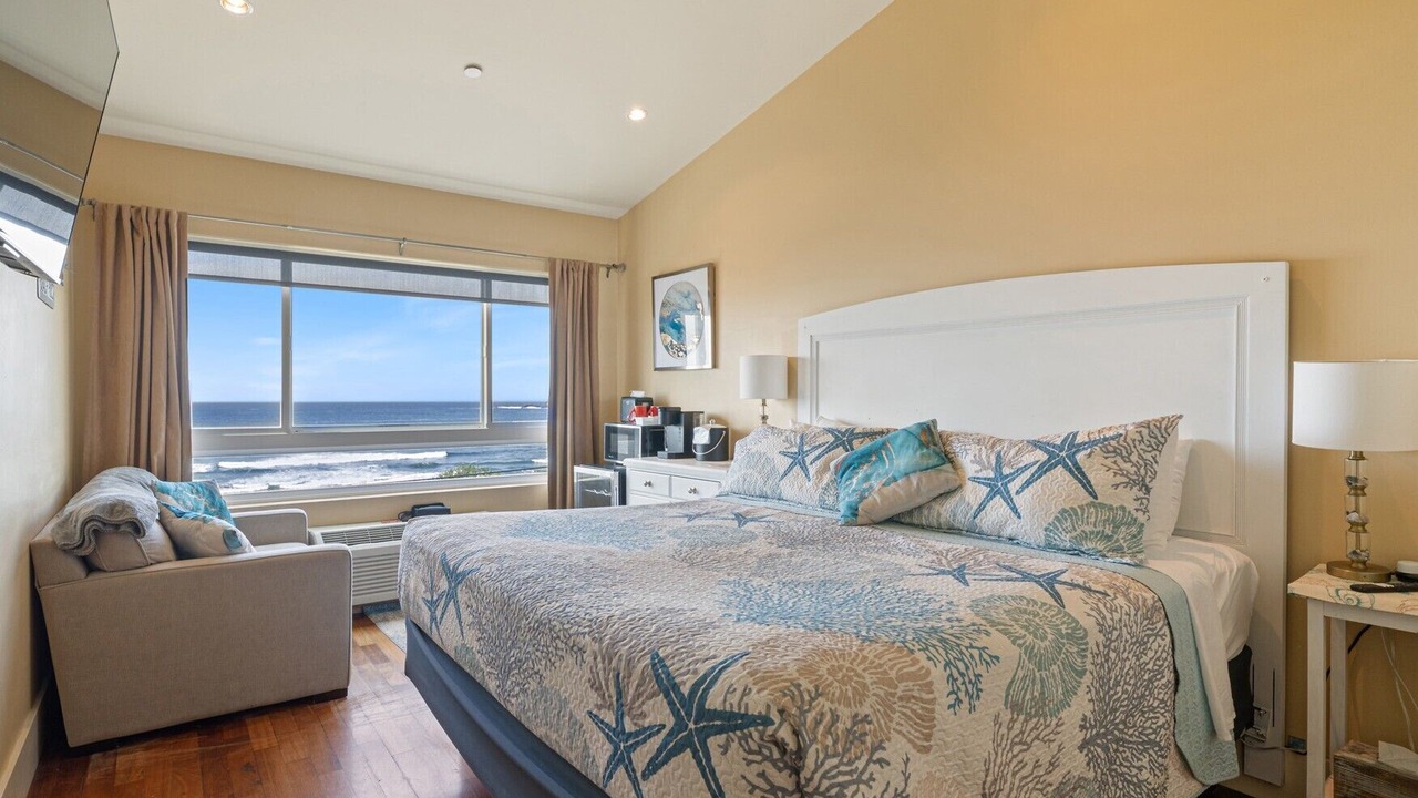 Photo of Bedroom in Oceanside