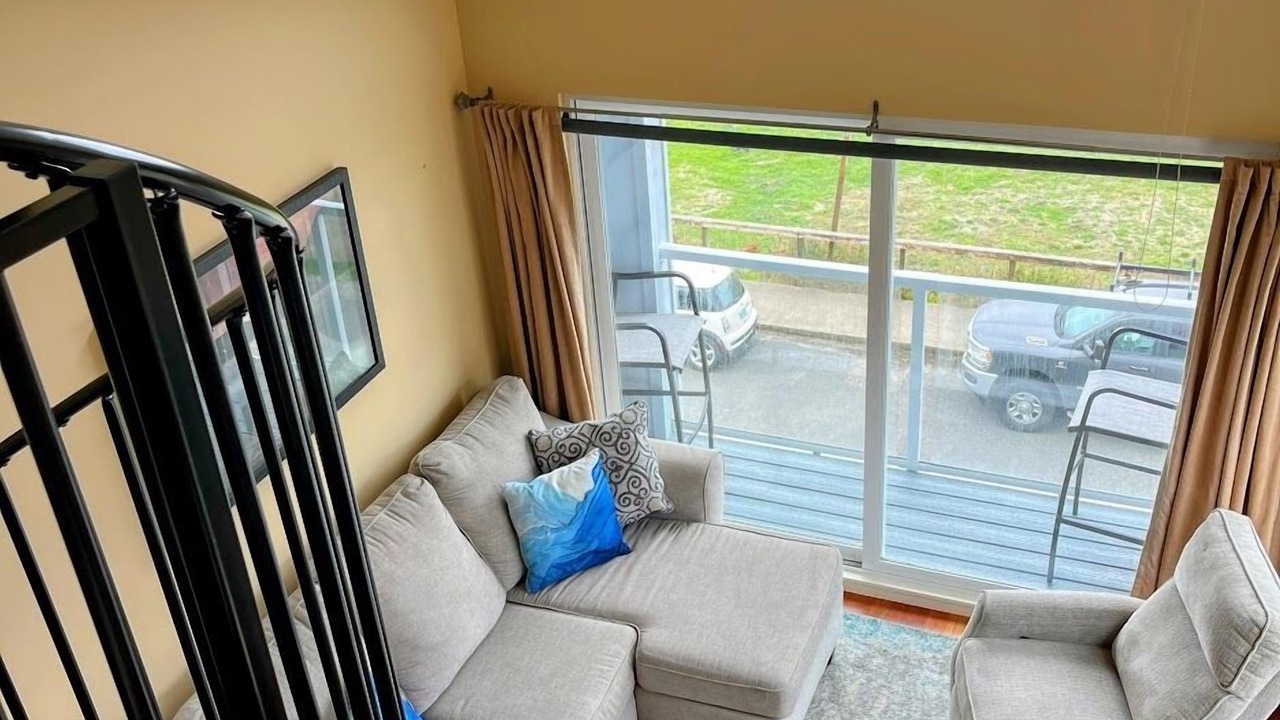 Photo of Bedroom in Oceanside