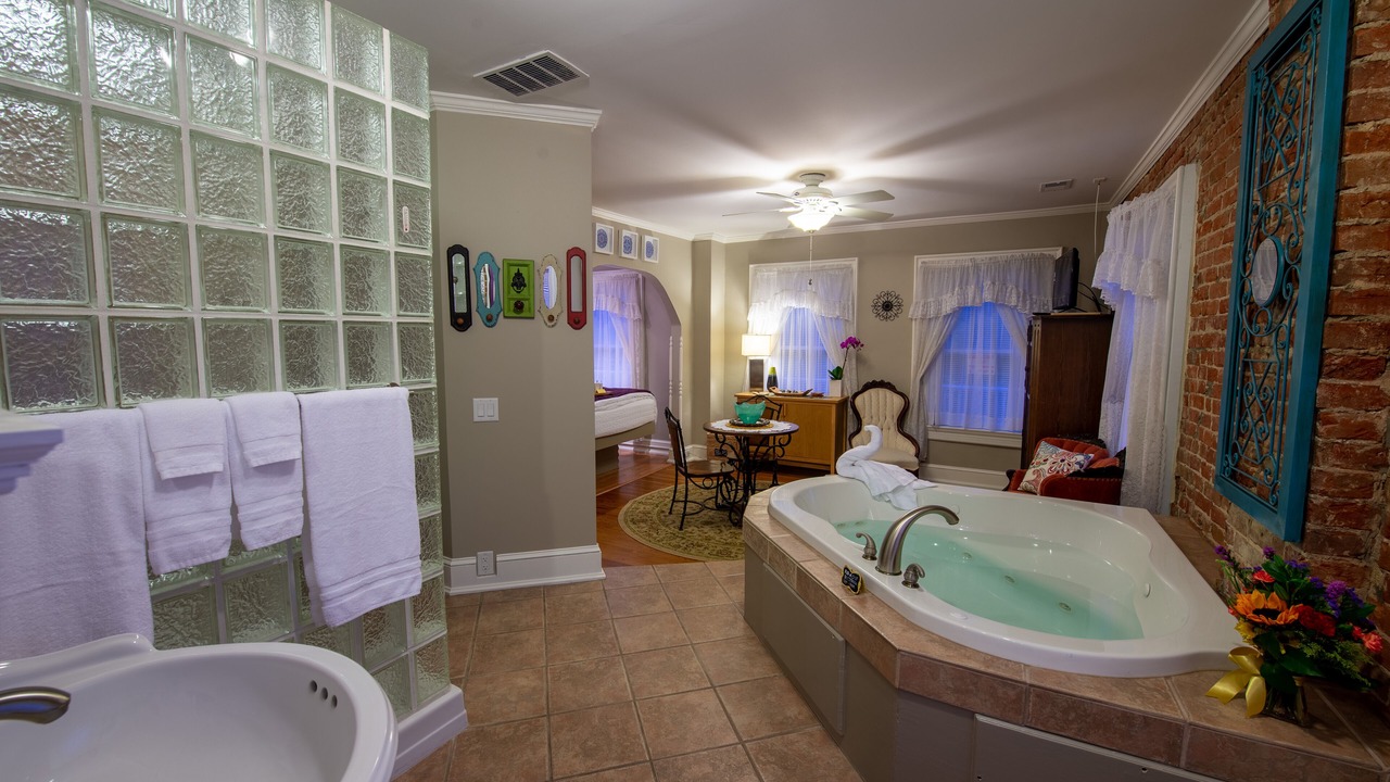 Photo of Bathroom in Parkville