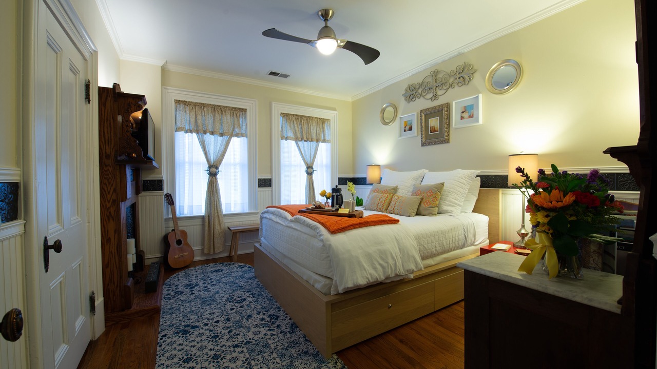 Photo of Bedroom in Parkville