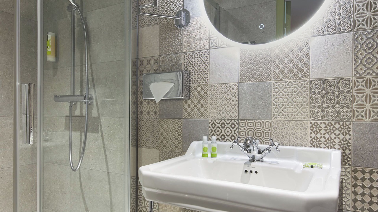 Photo of Bathroom in Nezignan-L'Eveque