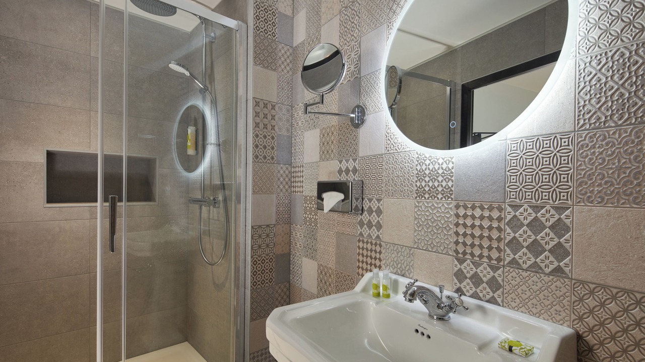 Photo of Bathroom in Nezignan-L'Eveque
