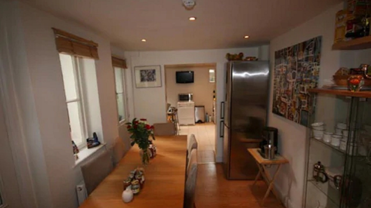 Photo of Others in Vauxhall