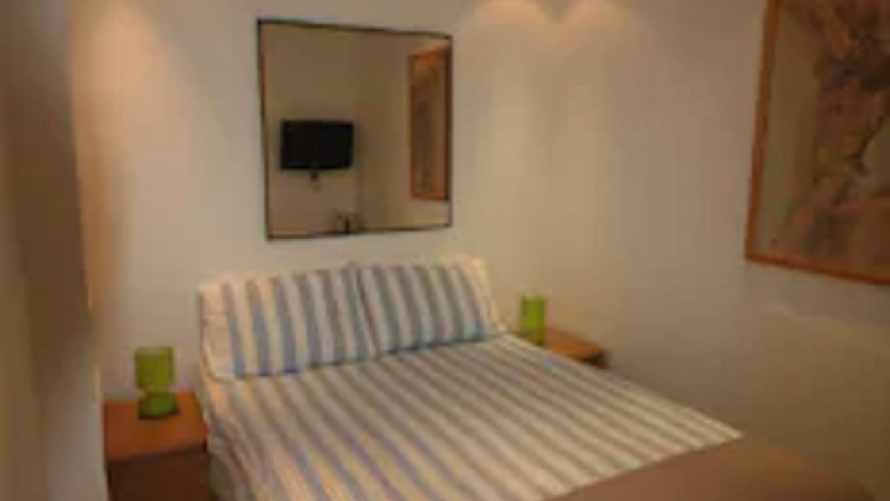 Photo of Bedroom in Vauxhall