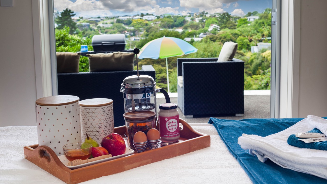 Photo of Others in Raglan