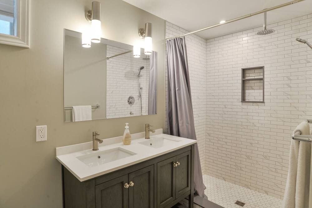 Photo of Bathroom in Seguin