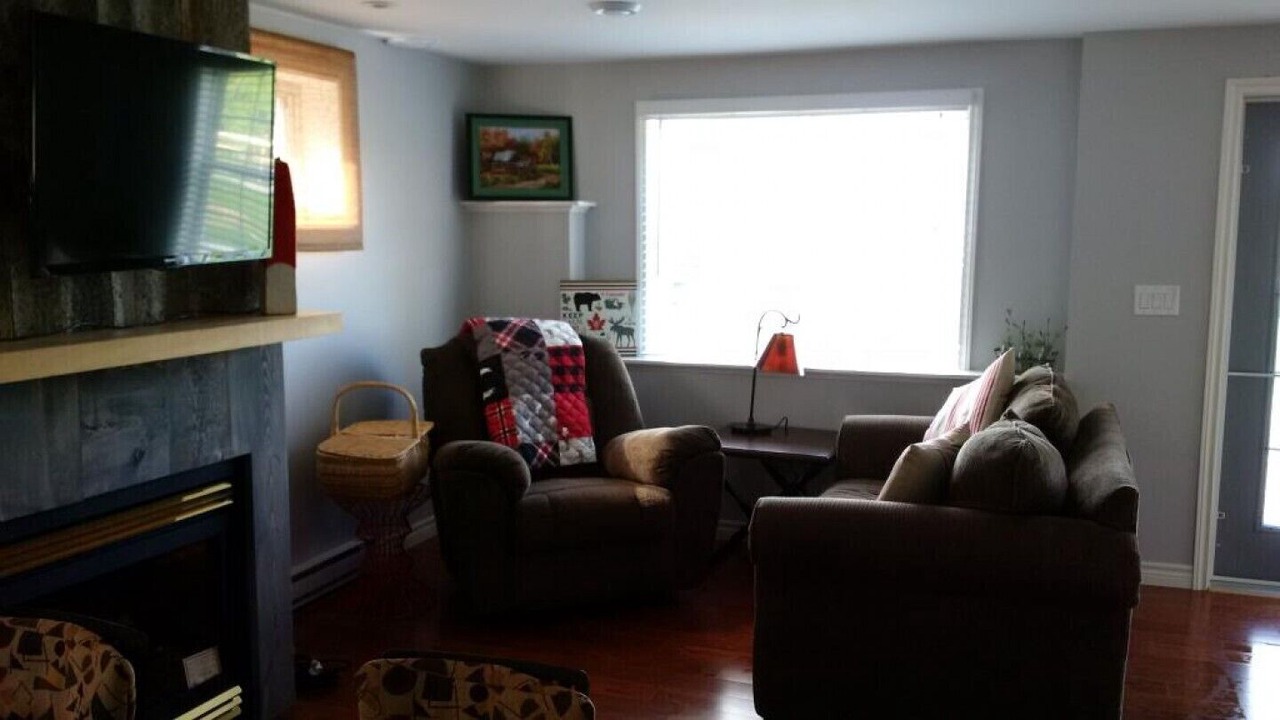 Photo of Livingroom in Salmon River Road
