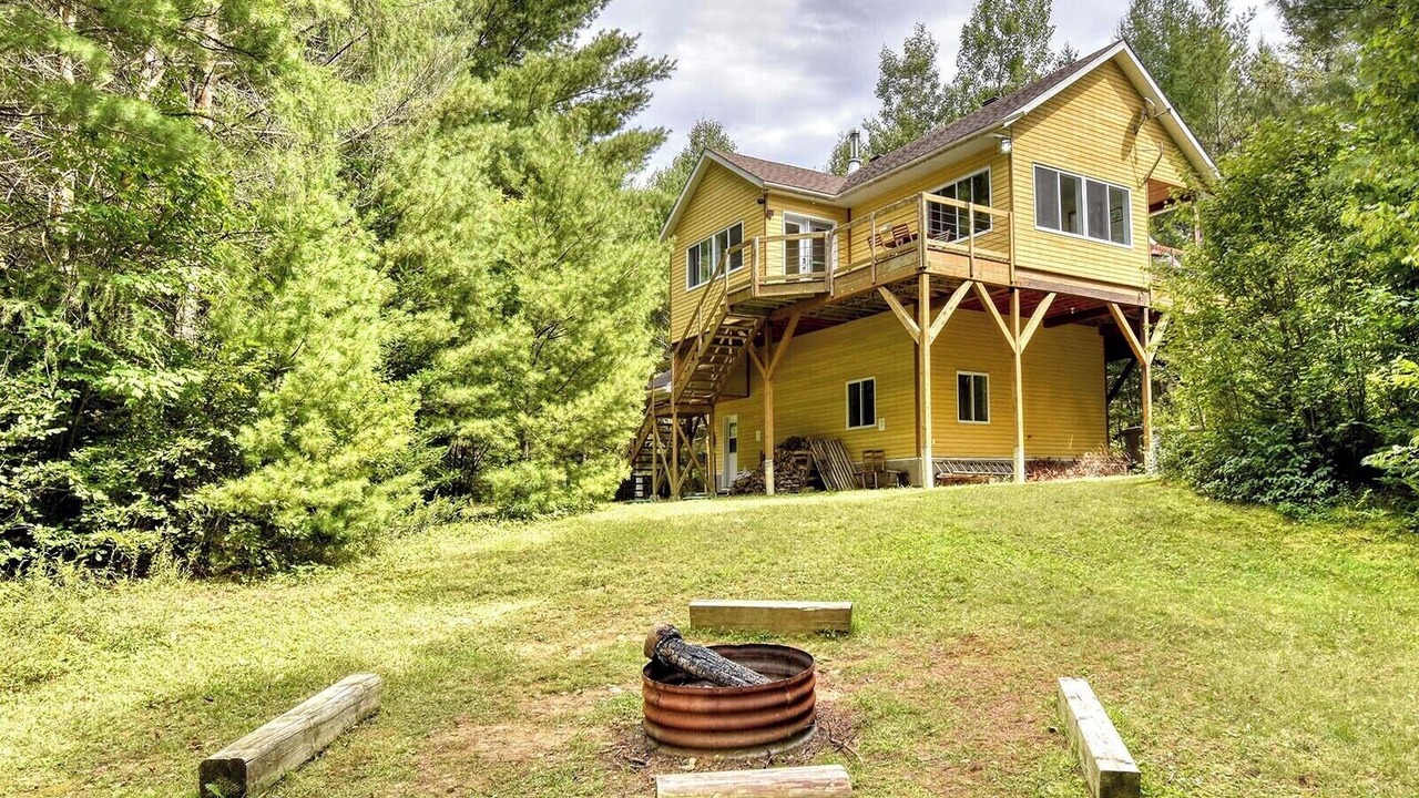 Photo of Outdoor in Amherst