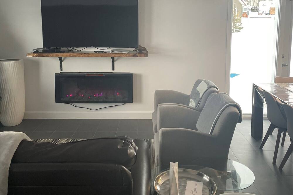 Photo of Livingroom in Larouche