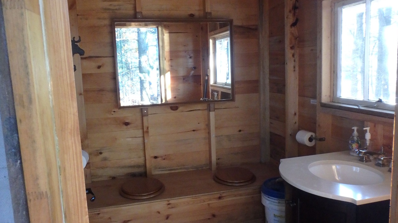 Photo of Bathroom in Monetville