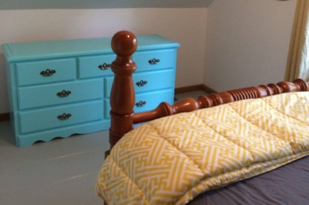 Photo of Bedroom in Waupoos