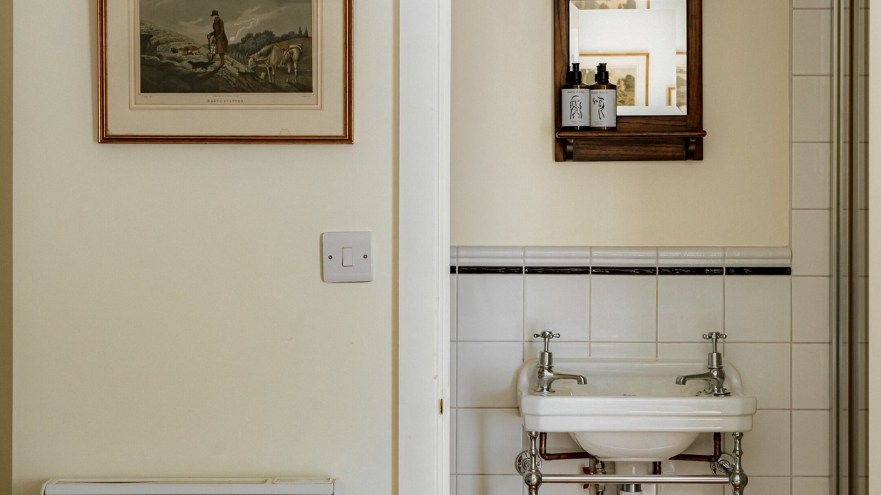 Photo of Bathroom in Lechlade