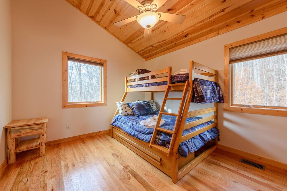 Photo of Bedroom in Boone