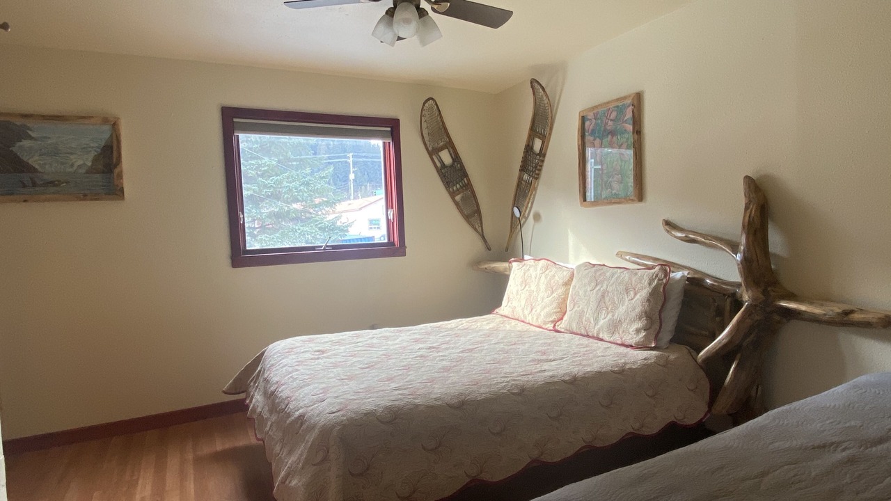 Photo of Bedroom in Seward