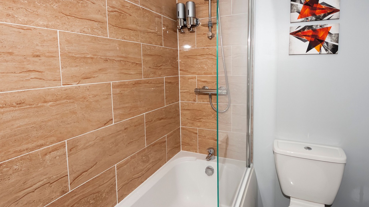 Photo of Bathroom in Paisley