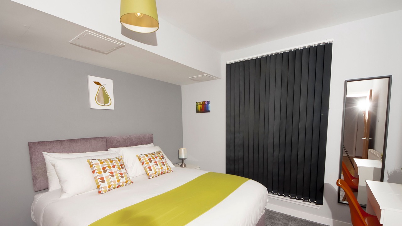 Photo of Others in Paisley