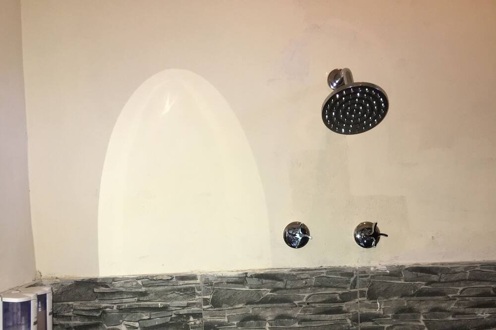 Photo of Bathroom in Samplangan